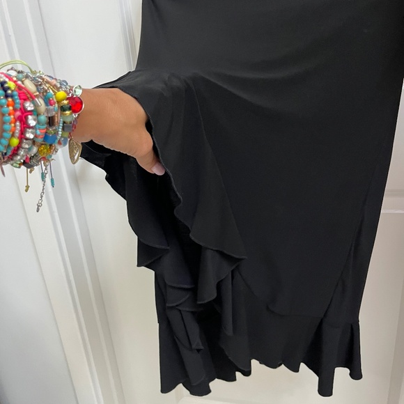 Werth-Textil Black Strappy Back Ruffle Hem Dress – Made in Thailand - Picture 1 of 12